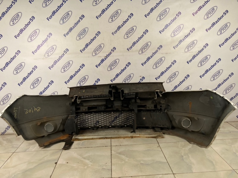 Бампер передний Sandero 2014 B52