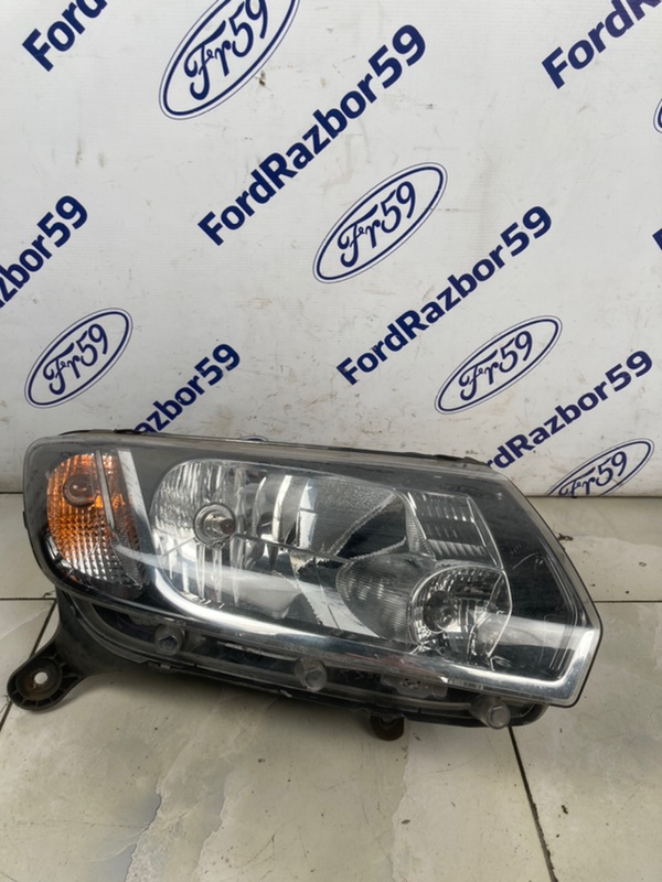Фара передняя правая Dacia Sandero 2014 B52 контрактная