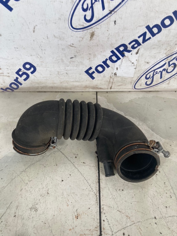 Запчасть патрубок воздушного фильтра Toyota Yaris 2002 NCP20 1.3 (2NZ-FE) контрактная Патрубок воздушного фильтра Toyota Yaris 2002 NCP20 1.3 (2NZ-FE) контрактная