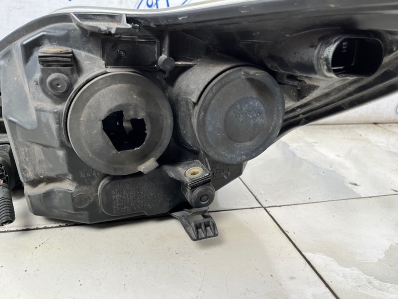 Фара передняя правая Focus 2 2008 CB4