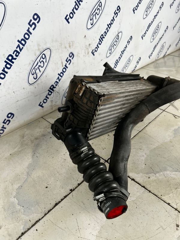 Интеркулер Ford Focus 3 CB8 Интеркулер Ford Focus 3 CB8