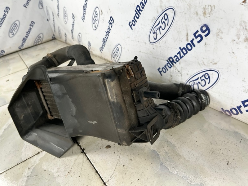 Интеркулер Focus 3 2011 CB8 Интеркулер Focus 3 2011 CB8