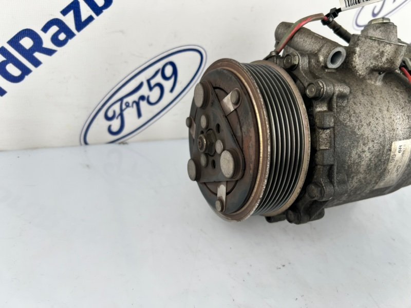 Компрессор кондиционера Honda Accord CP2 2.4 (K24Z3) Компрессор кондиционера Honda Accord CP2 2.4 (K24Z3)