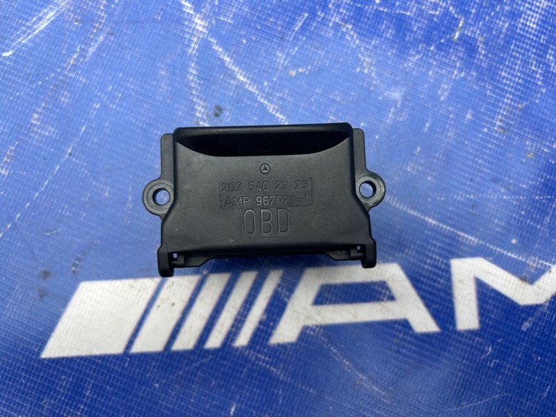 Разъем OBD Mercedes-benz E320 2003 W211 112.949 A2025402373 контрактная