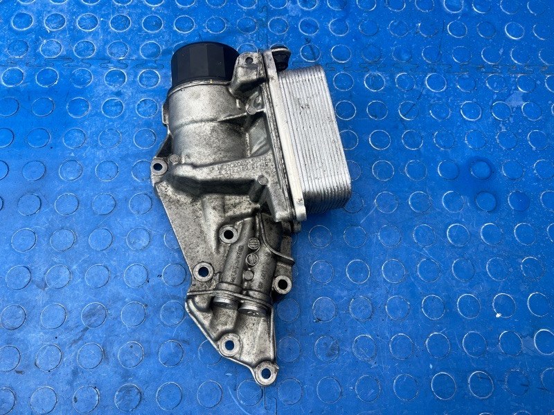 Запчасть корпус маслянного фильтра Mercedes-benz S500 2007 W221 273.961 A2721800410 контрактная Корпус маслянного фильтра Mercedes-benz S500 2007 W221 273.961 A2721800410 контрактная