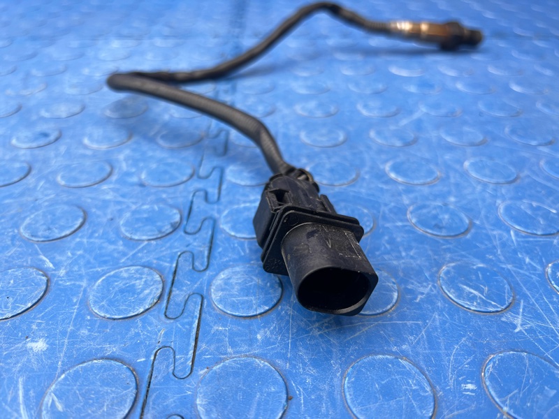 Датчик кислородный передний Mercedes-benz C300 w204 272.947