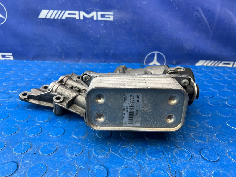 Корпус маслянного фильтра R350 2006 W251 272.967