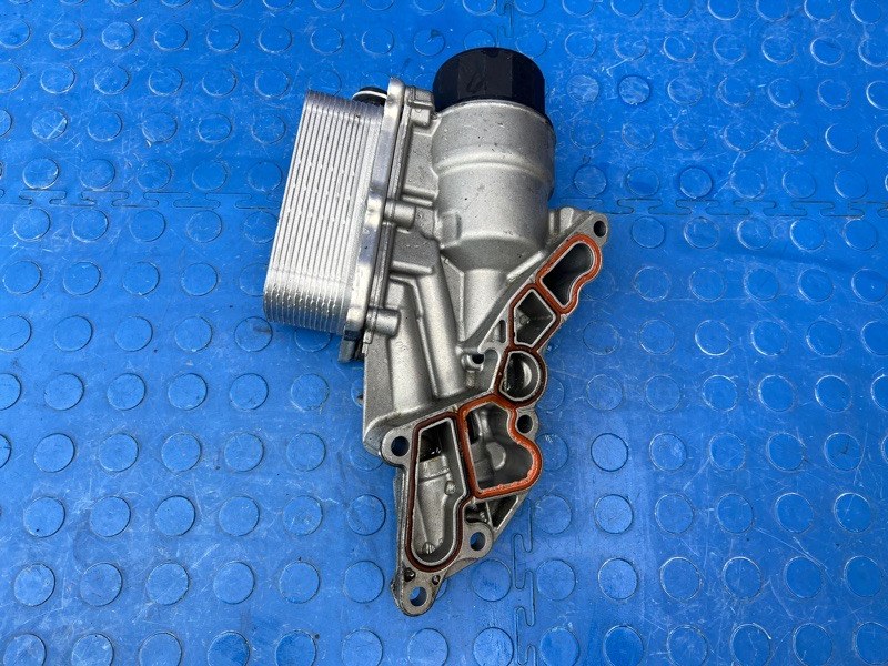 Корпус маслянного фильтра R350 2006 W251 272.967