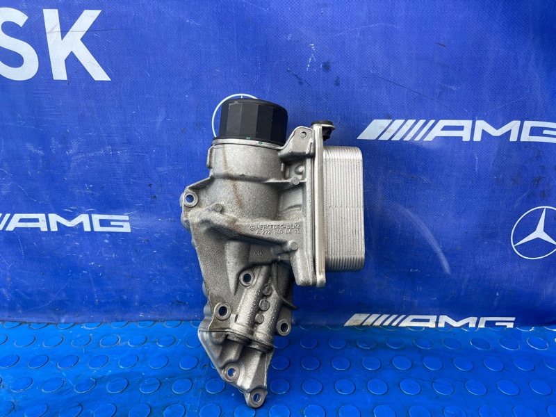 Корпус маслянного фильтра Mercedes-benz C 300 2009 w204 272.947 A2721800410 контрактная