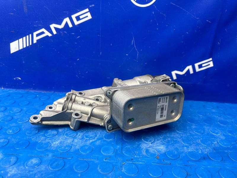 Корпус маслянного фильтра cls 550 2008 w219 273.960