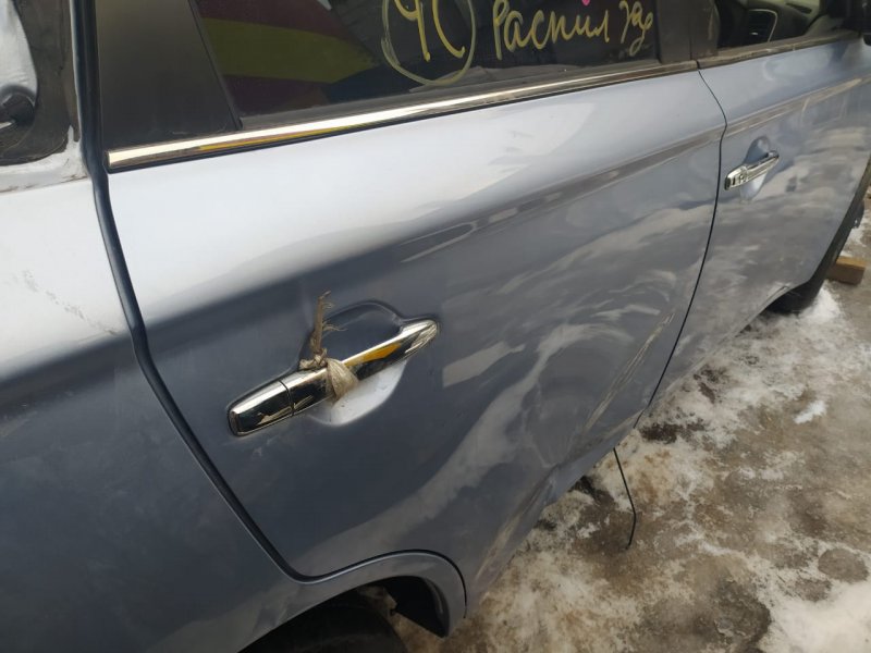 Mitsubishi Outlander III 2013.