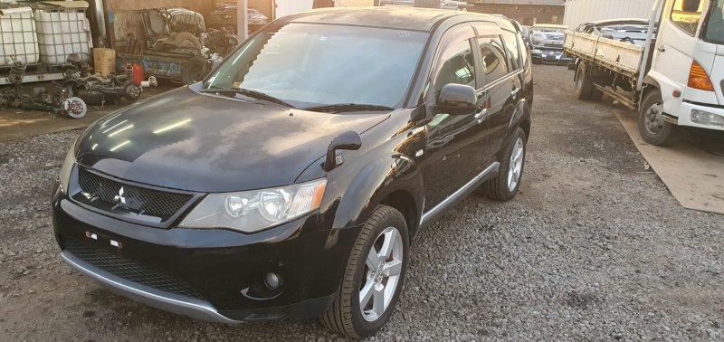Mitsubishi Outlander XL 2005.