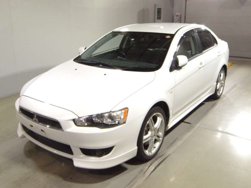 Mitsubishi Lancer X 2008.