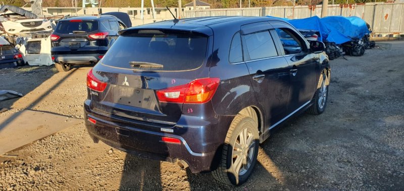 Mitsubishi ASX 2011.