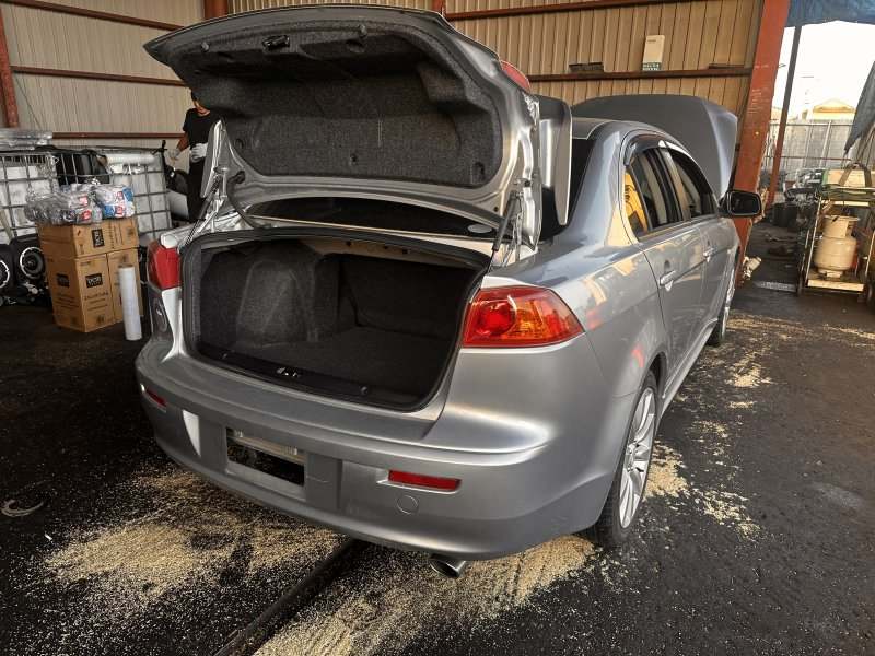 Mitsubishi Lancer X 2008.