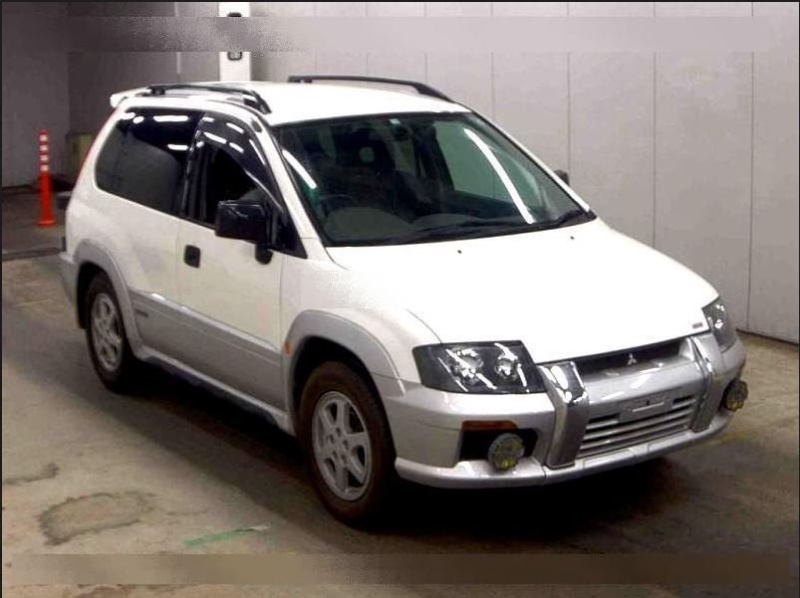 Mitsubishi RVR 1998.
