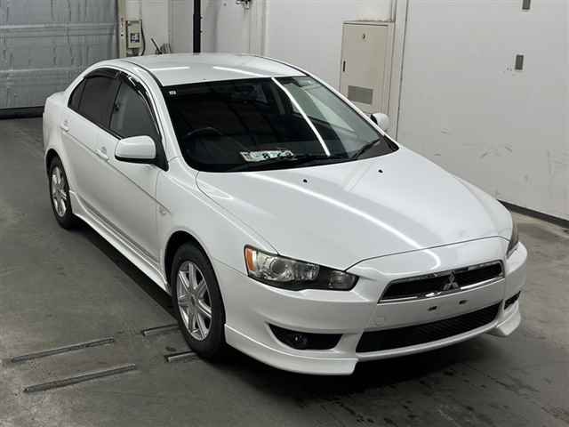 Mitsubishi Lancer X 2007.
