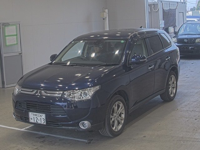 Mitsubishi Outlander III 2012.