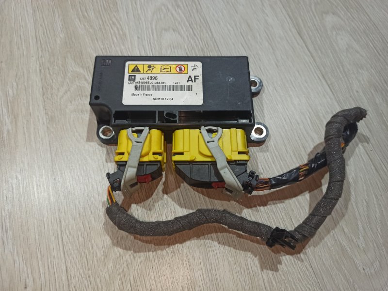 Блок управления аирбаг Opel Astra J ХЭТЧБЕК 5Д A14XER 2011 (б/у)