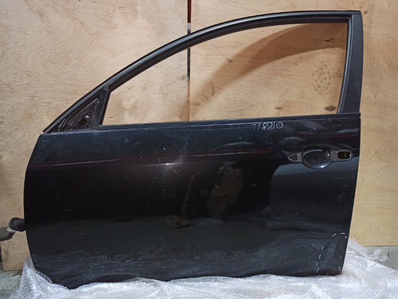 Дверь Nissan Primera P12 ЛИФТБЕК QG18DE передняя левая (б/у)
