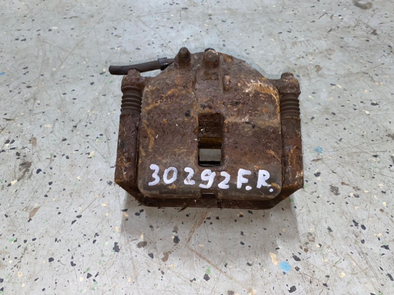 Суппорт Nissan Primera P12 QG18DE 2005 передний правый (б/у)