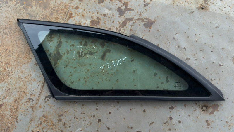 Форточка кузова Nissan Primera P12 УНИВЕРСАЛ QG18DE 2006 задняя левая (б/у)