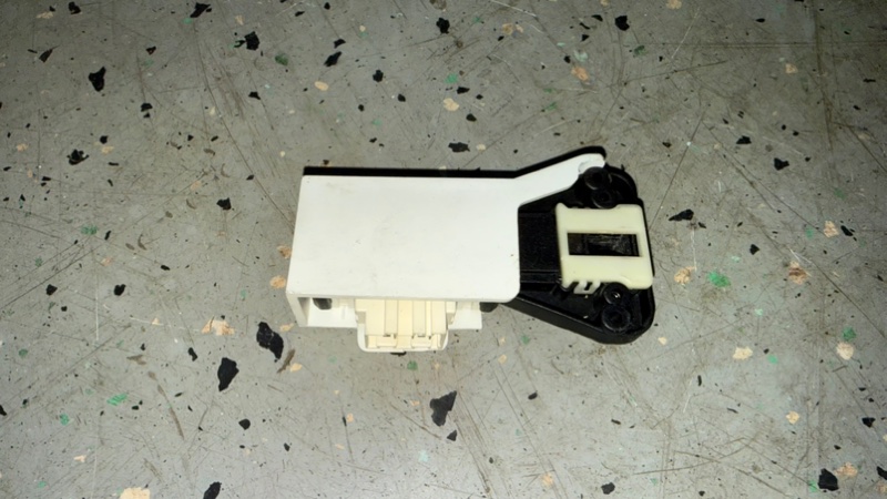 Замок люка (убл) стиральной машины Samsung WF0400N1NE (б/у)
