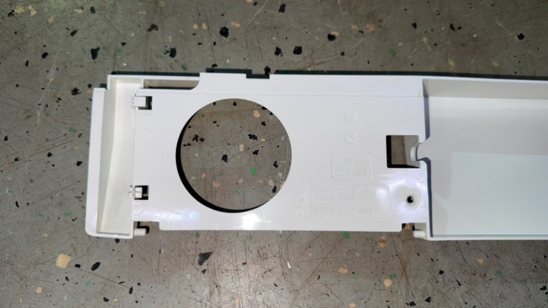 Нижняя панель стиральной машины Electrolux EWX12540W (б/у) Нижняя панель стиральной машины Electrolux EWX12540W (б/у)