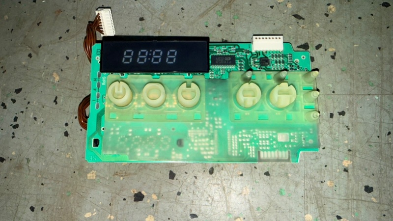 Плата индикации стиральной машины Bosch WLF 20261 (б/у) Плата индикации стиральной машины Bosch WLF 20261 (б/у)