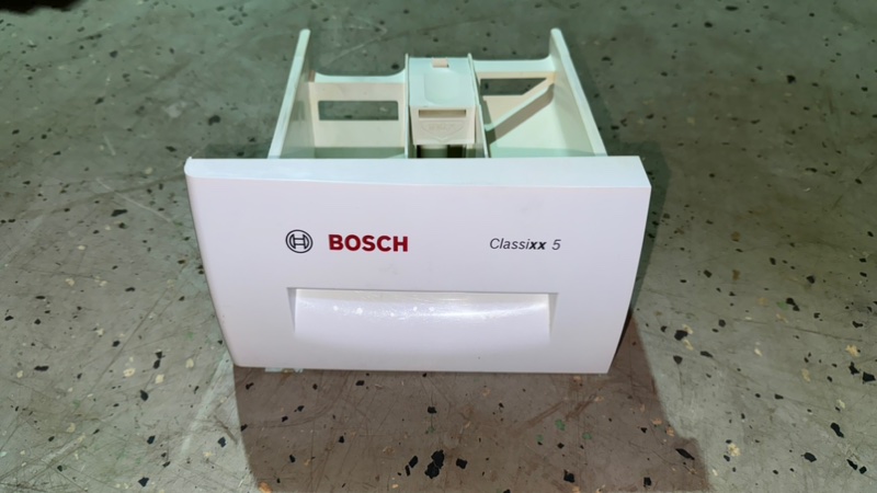 Порошкоприемник лоток стиральной машины Bosch WLF 20261 (б/у) Порошкоприемник лоток стиральной машины Bosch WLF 20261 (б/у)