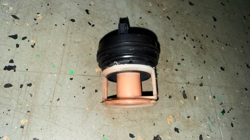 Сливной насос (помпа) стиральной машины Bosch WLF 20261 (б/у) Сливной насос (помпа) стиральной машины Bosch WLF 20261 (б/у)