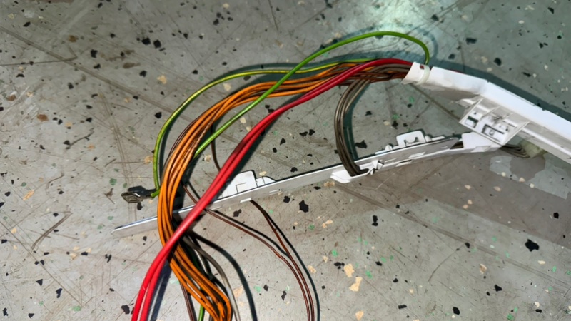 Жгут (провода) стиральной машины Bosch WLF 20261 (б/у) Жгут (провода) стиральной машины Bosch WLF 20261 (б/у)