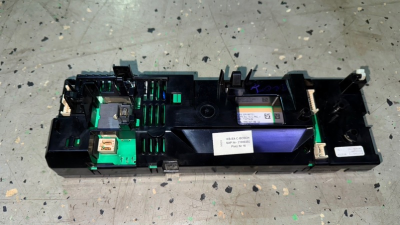 Модуль управления (эбу) стиральной машины Bosch WLF 20261 (б/у) Модуль управления (эбу) стиральной машины Bosch WLF 20261 (б/у)