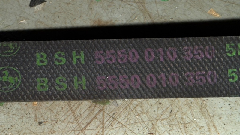 Ремень стиральной машины Bosch WLF 20261 (б/у) Ремень стиральной машины Bosch WLF 20261 (б/у)