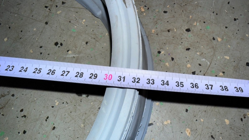 Манжета стиральной машины Bosch WLF 20261 (б/у) Манжета стиральной машины Bosch WLF 20261 (б/у)