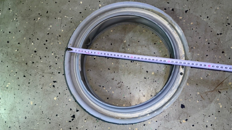 Манжета стиральной машины Bosch WLF 20261 (б/у) Манжета стиральной машины Bosch WLF 20261 (б/у)