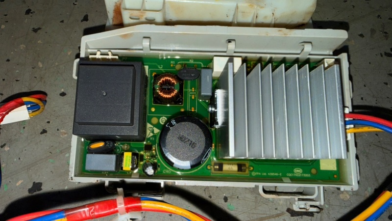 Модуль управления (эбу) стиральной машины Haier HW70-BP12969A (б/у) Модуль управления (эбу) стиральной машины Haier HW70-BP12969A (б/у)