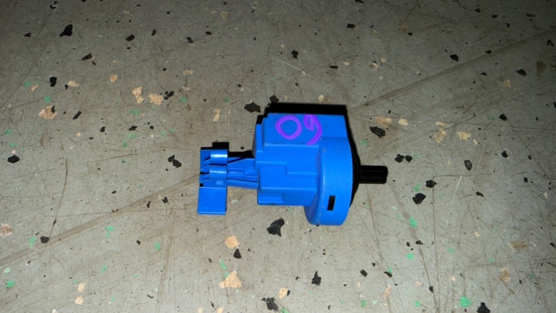 Прессостат стиральной машины Haier HW70-BP12969A (б/у) Прессостат стиральной машины Haier HW70-BP12969A (б/у)