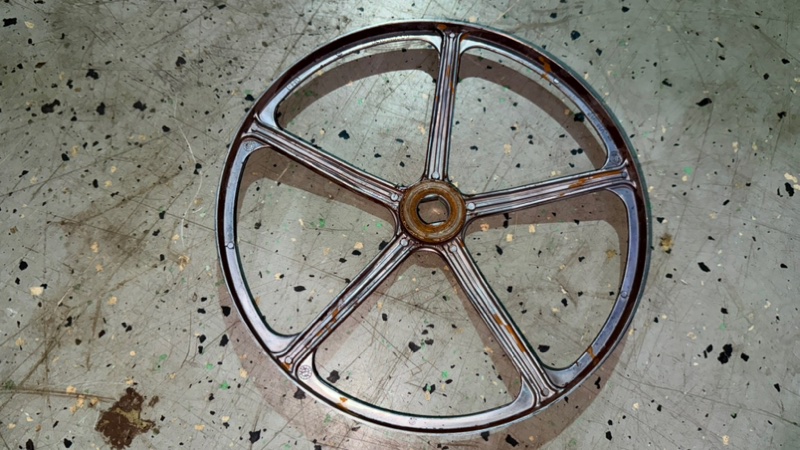 Шкив помпы Haier HW70-BP12969A (б/у) Шкив помпы Haier HW70-BP12969A (б/у)