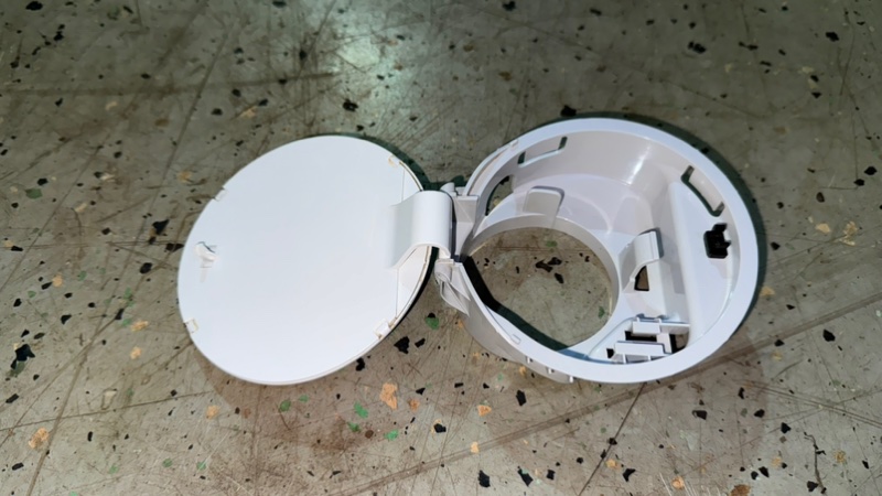 Лючок ревизии стиральной машинки Haier HW70-BP12969A (б/у) Лючок ревизии стиральной машинки Haier HW70-BP12969A (б/у)