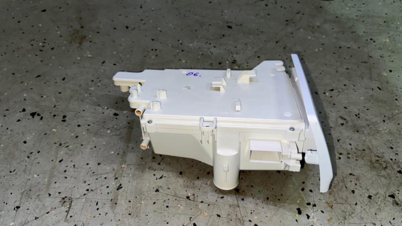 Порошкоприемник лоток стиральной машины Haier HW70-BP12969A (б/у) Порошкоприемник лоток стиральной машины Haier HW70-BP12969A (б/у)