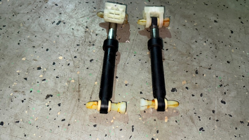 Амортизатор стиральной машины Haier HW70-BP12969A (б/у) Амортизатор стиральной машины Haier HW70-BP12969A (б/у)