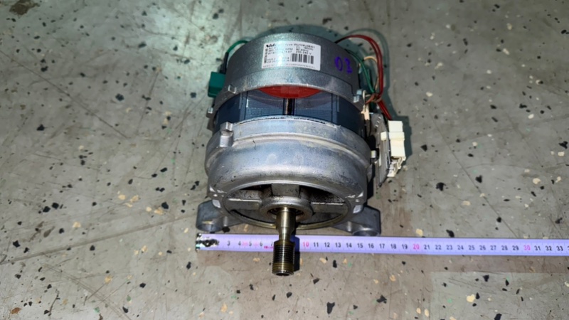 Двигатель (мотор) стиральной машины Indesit IWSD 5085 (б/у)