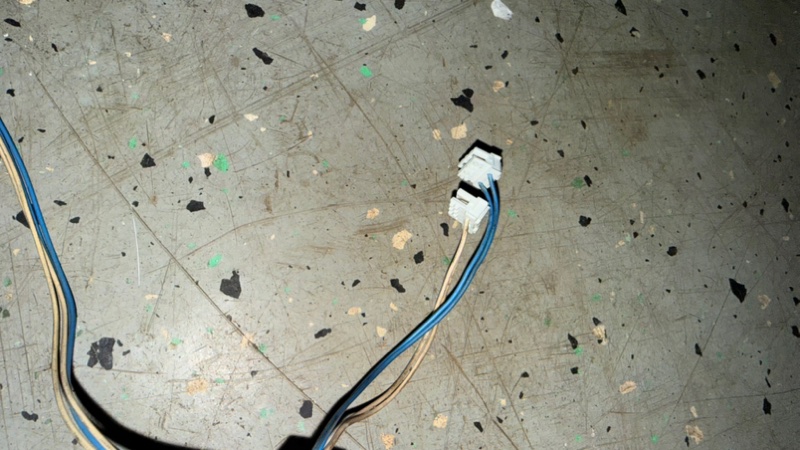 Жгут (провода) стиральной машины Indesit IWSD 5085 (б/у) Жгут (провода) стиральной машины Indesit IWSD 5085 (б/у)