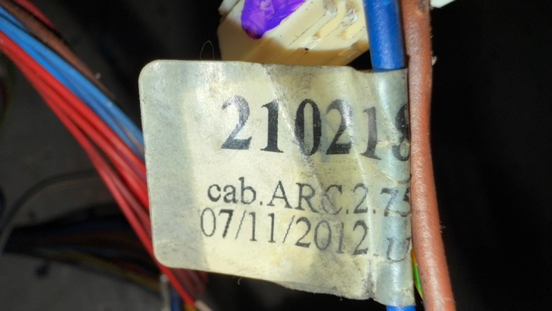 Жгут (провода) стиральной машины Indesit IWSD 5085 (б/у) Жгут (провода) стиральной машины Indesit IWSD 5085 (б/у)