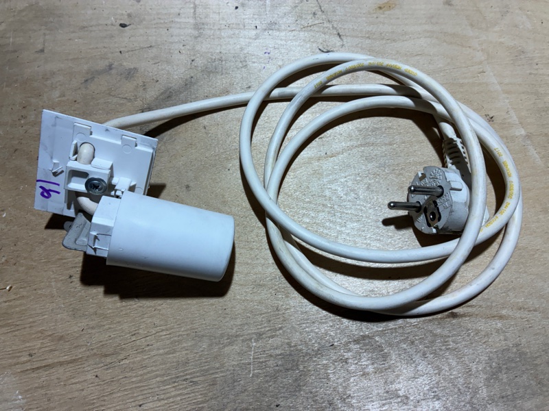 Фильтр сетевой стиральной машины Indesit WISE 10 (б/у)