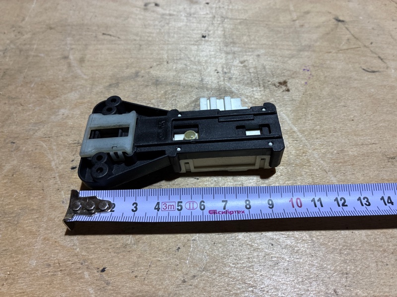 Замок люка (убл) стиральной машины Samsung WF6RF4E2W0W (б/у)