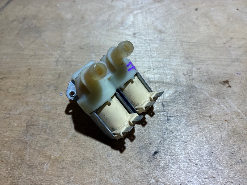 Клапан стиральной машины Samsung WF6RF4E2W0W (б/у)