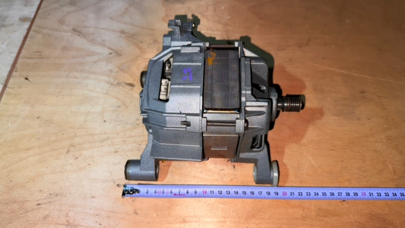 Двигатель (мотор) стиральной машины Bosch WFC 2063 OE (б/у)