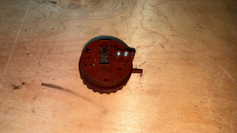 Прессостат стиральной машины Bosch WFC 2063 OE (б/у)